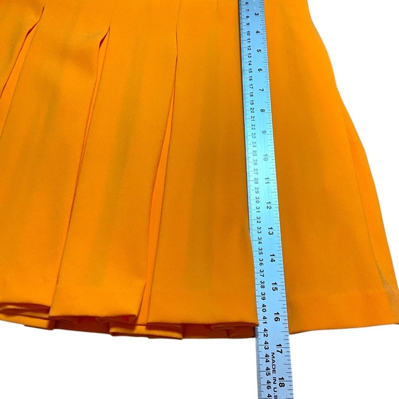 ARITZIA BABATON Pleated Tennis / Schoolgirl Skirt Side Zipper Unlined Sz 8 - Picture 7 of 10